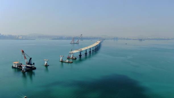 istock Technology development and rapid construction of sea crossing bridges 1392122717