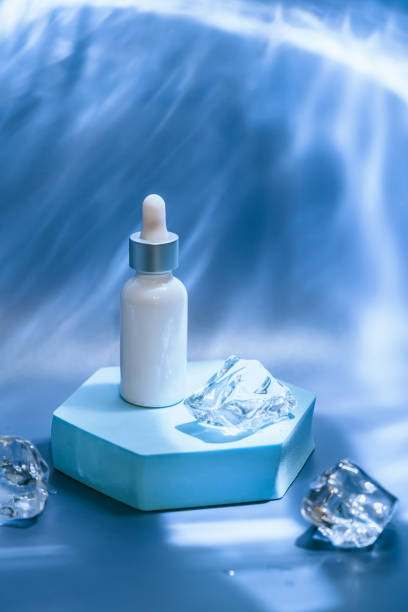 istock Serum essence glass bottle 1392158028