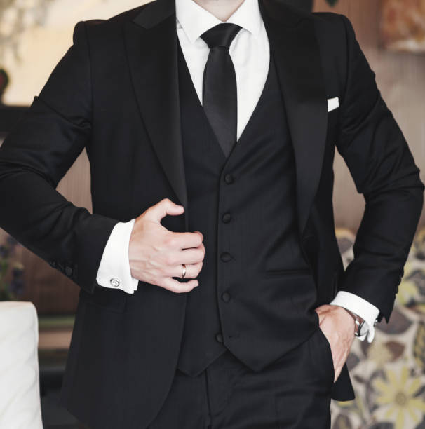istock Elegant man in suit 1392169269