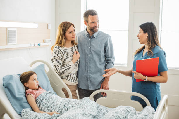 istock Family in hospital 1392201695
