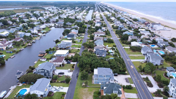 istock Aerial View Beach Homes 1392221534