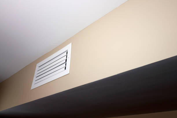 istock Closed White Rectangle Home HVAC Air Duct in a Home Wall 1392225609