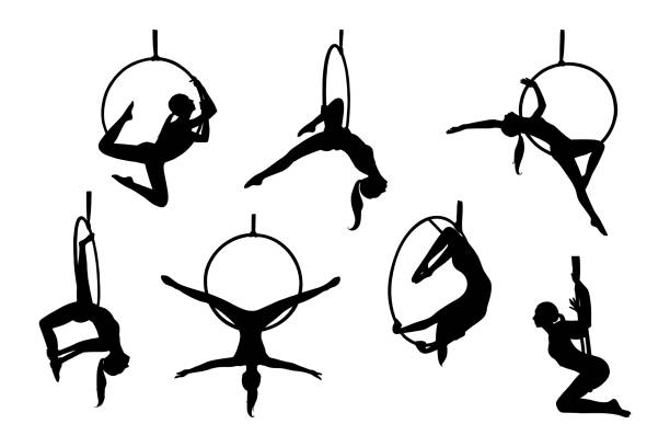 ilustraciones, imágenes clip art, dibujos animados e iconos de stock de silueta de gimnasta femenina aérea en aro. truco de gimnasia aérea. ilustración vectorial - acróbata circo