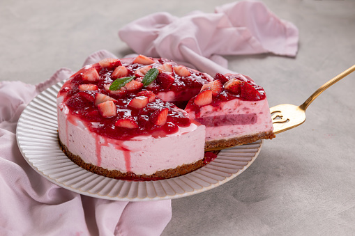 Cheese cake with berries. No Bake strawberries Cheesecake.