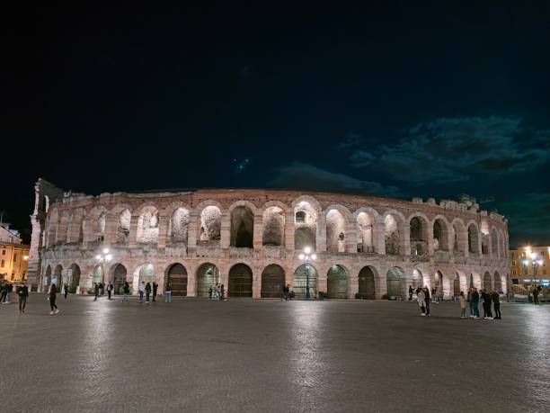 istock Verona Arena 1392276225