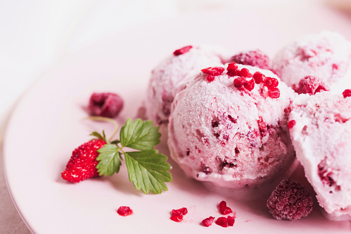 Ice cream, strawberries, pink, sweets