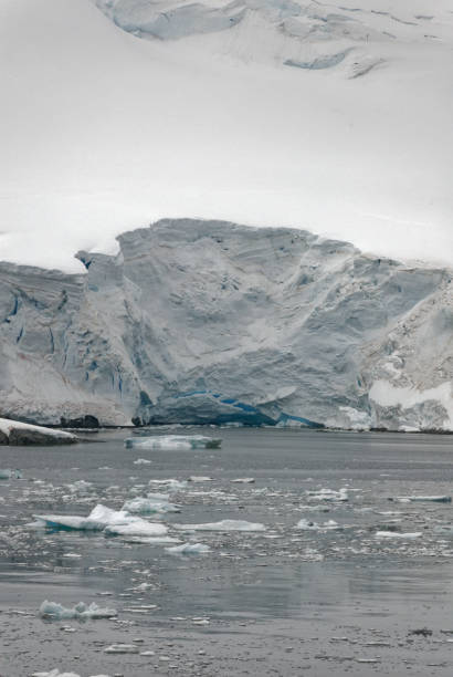 istock Cruising in Antarctica - Fairytale landscape 1392315896