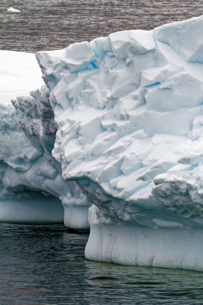 istock Antarctica - Pieces Of Floating Ice - Global Warming 1392316222