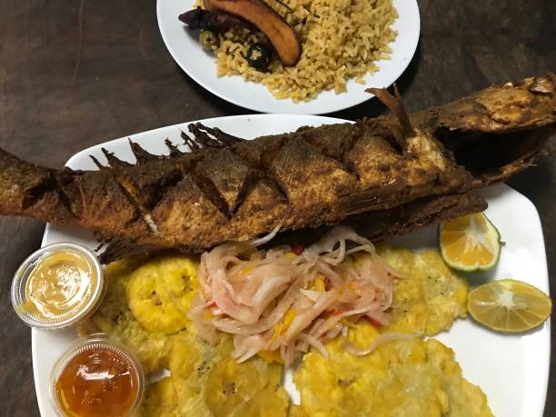 istock Fried fish Panama tostones 1392339466