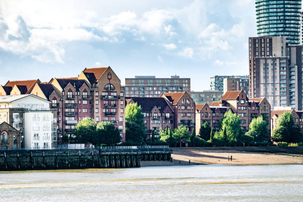 istock Flats in downtown, London 1392345953