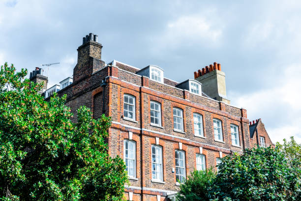 istock Flats in downtown, London 1392350752