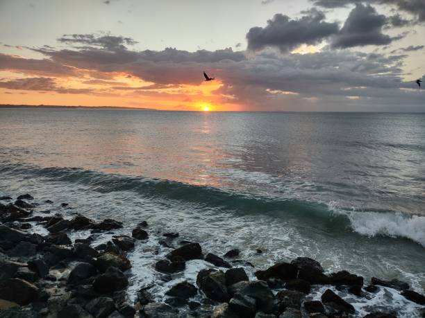 aguadilla puerto rico bay sunset - puerto de sol imagens e fotografias de stock