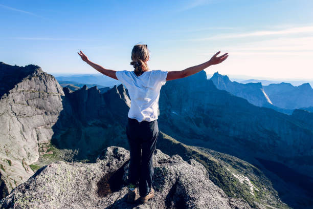 istock Woman hikking 1392470295