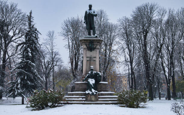 istock Giovanni Lanza monument in Casale Monferrato 1392499476