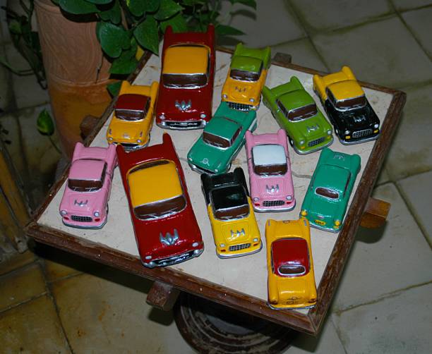 istock Cuban toy cars 1392520697