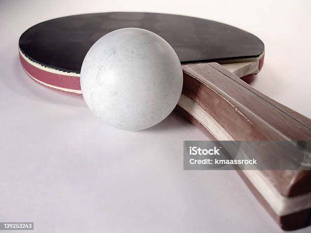 Amatorskie Pingponga Paddle I Ball - zdjęcia stockowe i więcej obrazów Bekhend - Bekhend, Czerwony, Czynność