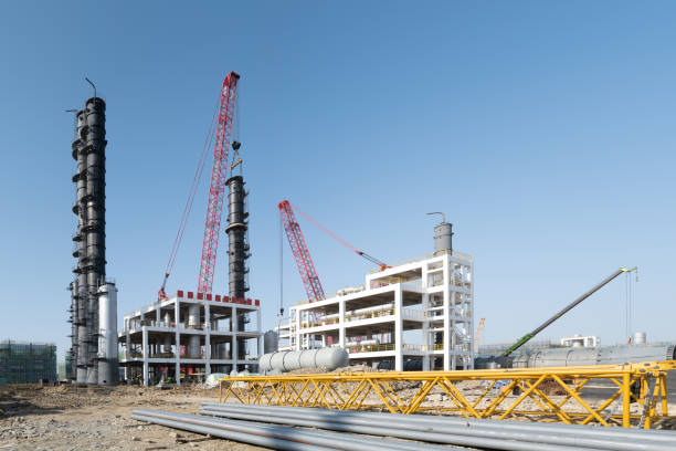 equipment in large factories - valve chemical plant oil industry imagens e fotografias de stock