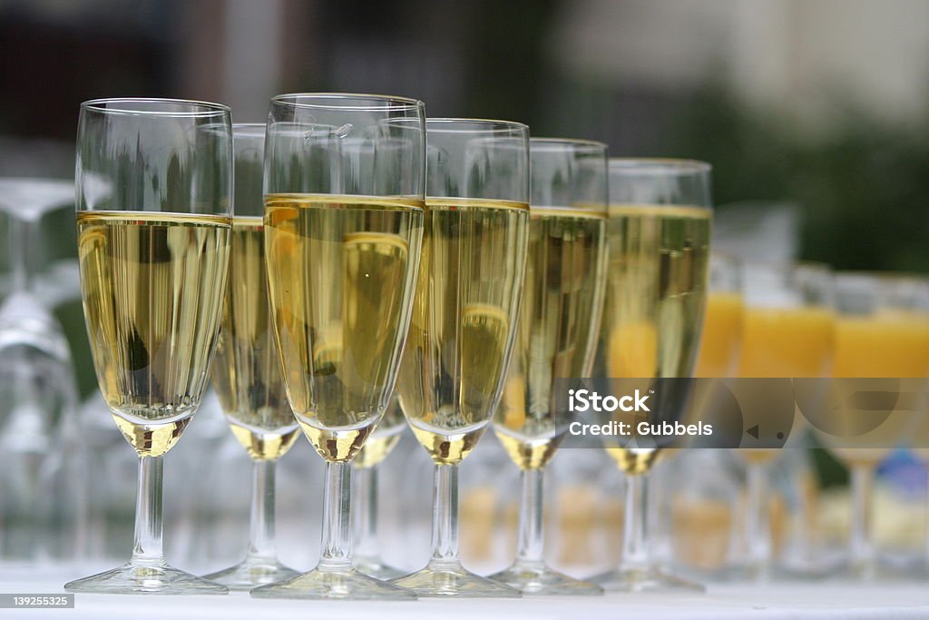 Copas de champaña - Foto de stock de Bebida libre de derechos