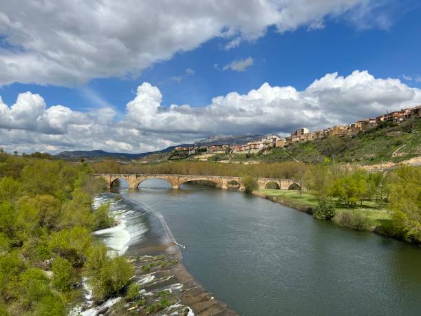 san vicente de la sonsierra - sonsierra fotografías e imágenes de stock