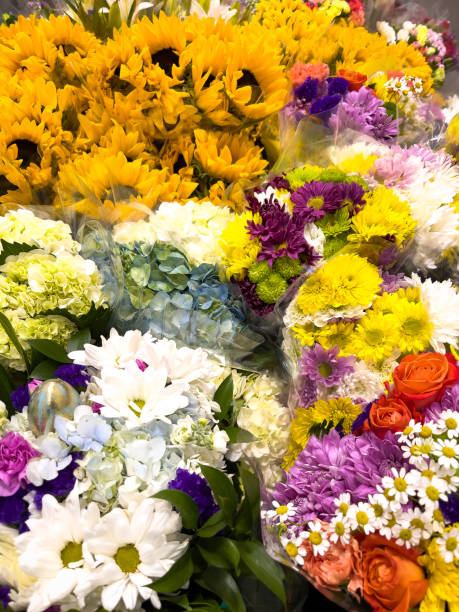istock Variety of flower bouquets 1392559152
