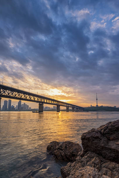 istock Wuhan Yangtze River Bridge at sunset 1392567932