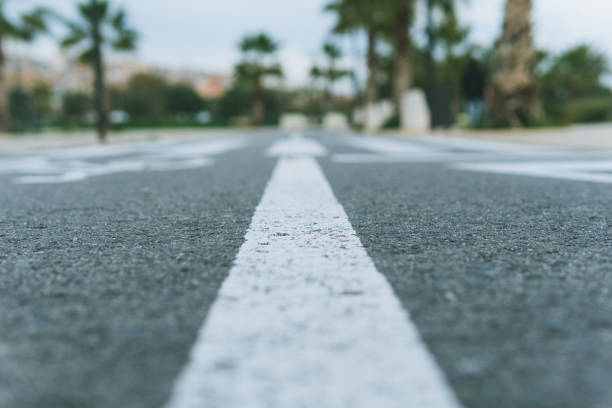 istock Beach town bike lane. 1392572939