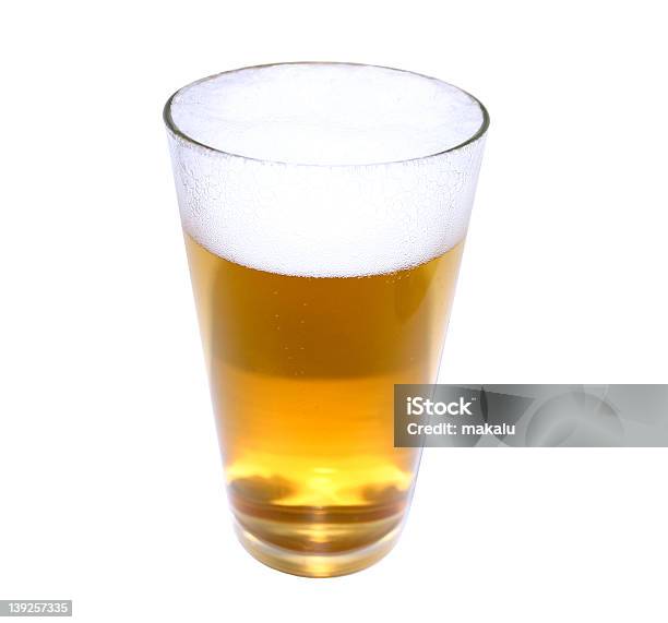 Vaso De Cerveza Foto de stock y más banco de imágenes de Bar - Bar, Bebida, Bebida alcohólica