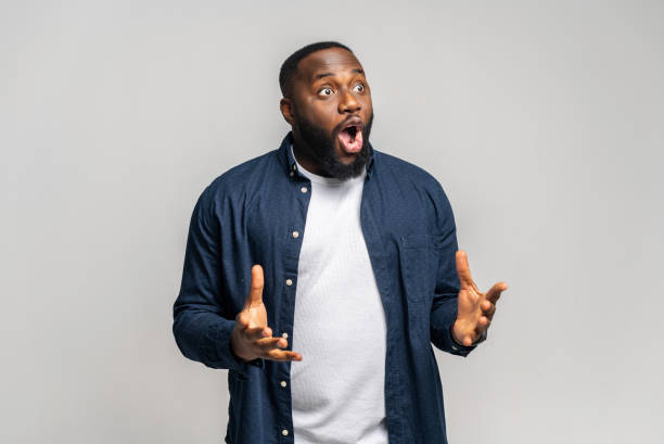 363.300+ Hombre Sorprendido Fotografías de stock, fotos e imágenes libres de derechos - iStock | Mujer sorprendida, Hombre feliz, Hombre pensativo