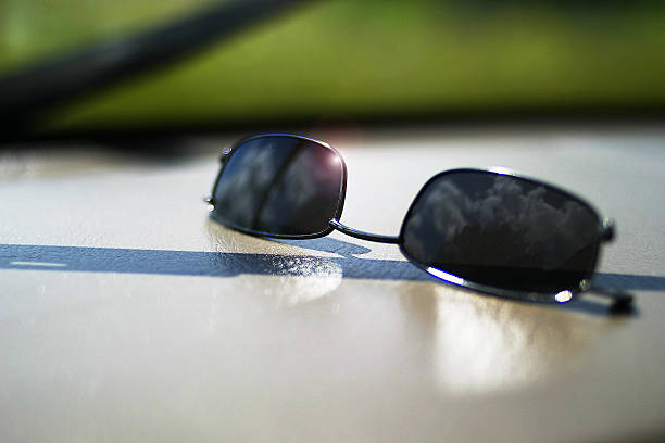 istock shades in the sun 139258102