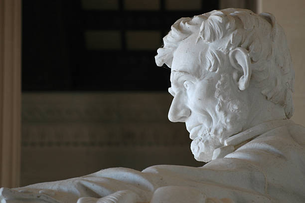 istock The profile of the Lincoln statue 139259672