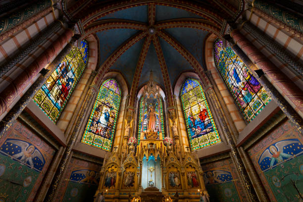 The golden leafed walls of the La Iglesia de la Compañía de Jesús