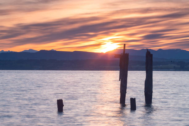 istock Sunrise at English Boom Preserve 1392631928