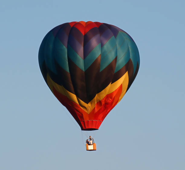 istock Colored hot air Balloon 1 139264099