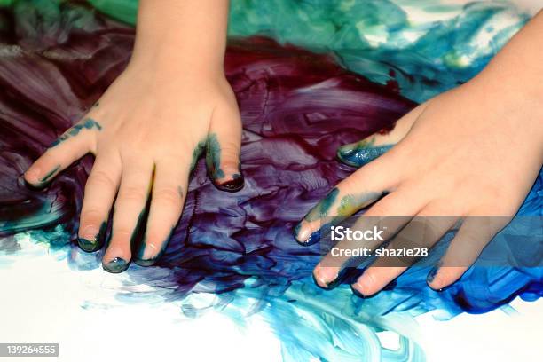 Foto de Fingerpaint e mais fotos de stock de Arte - Arte, Arte e Artesanato - Assunto, Azul