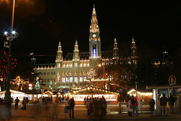 istock Christmas market in Vienna 139265544