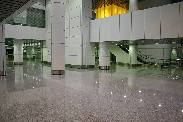 flughafen hall - floor airport marble vehicle interior stock-fotos und bilder