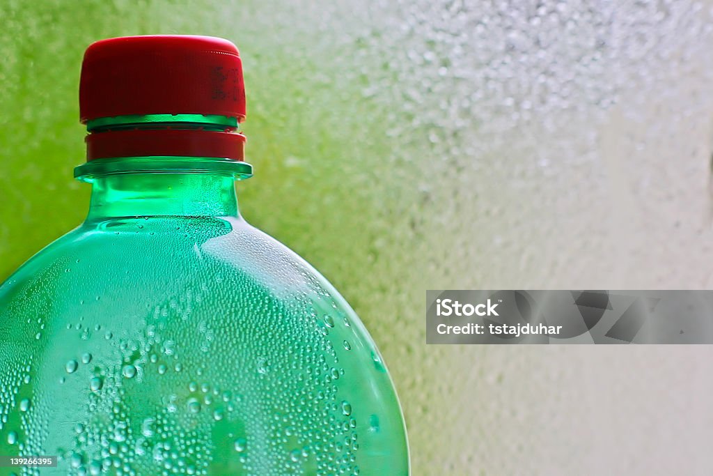 Verde botella - Foto de stock de Abierto libre de derechos