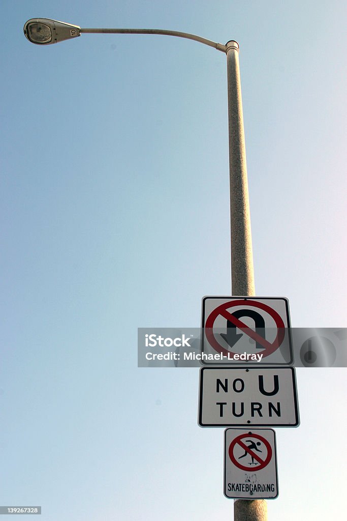 Prohibido dar la vuelta - Foto de stock de Azul libre de derechos