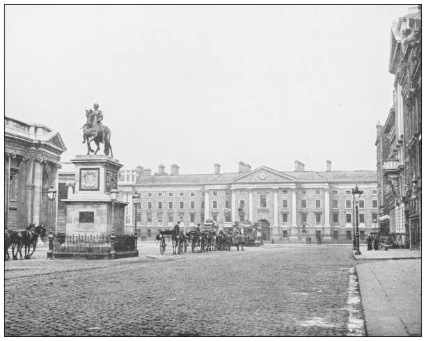 istock Antique photograph of Ireland: King William's Statue, Dublin 1392746287