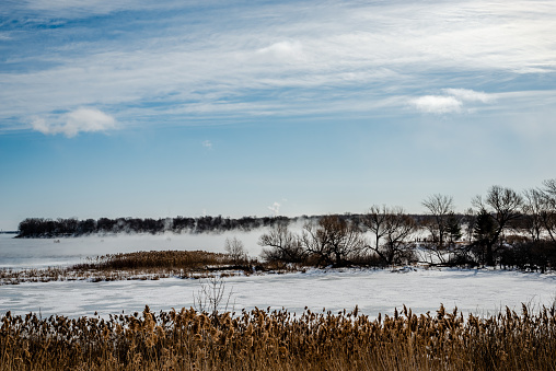 cold winter day by the St. Lawrence river