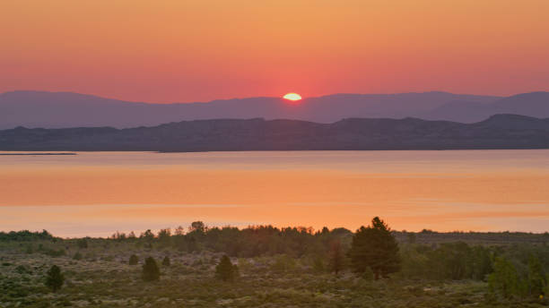 istock Sun rising over Mono lake 1392906752
