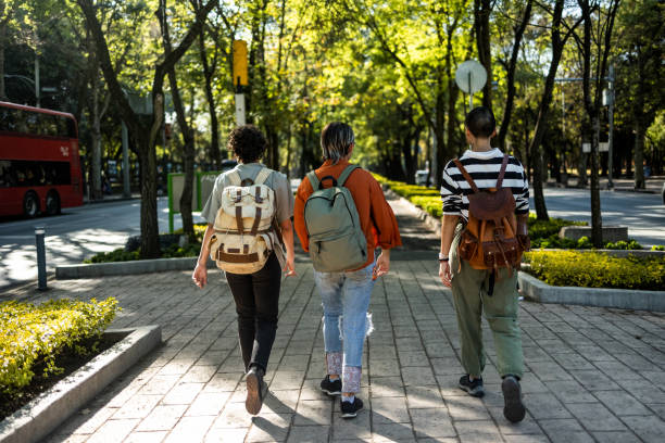 istock Friends exploring the city 1392992043