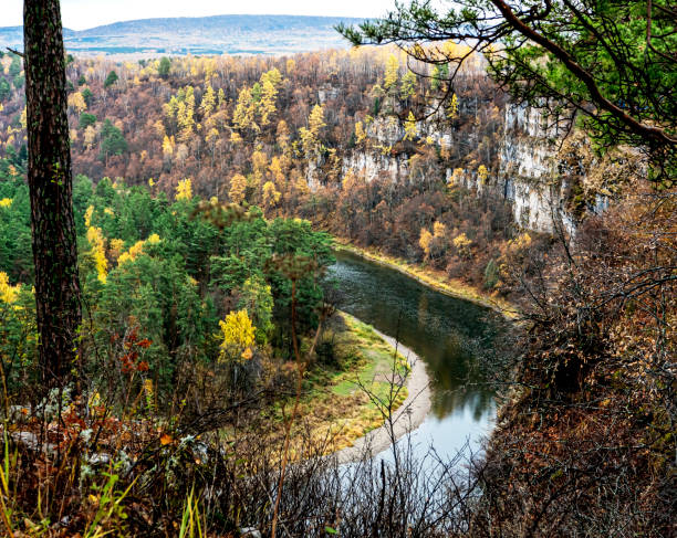istock autumn view from the rocky river bank 1392999302