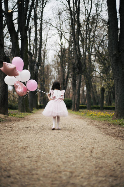 istock Beauty girl 1393019225