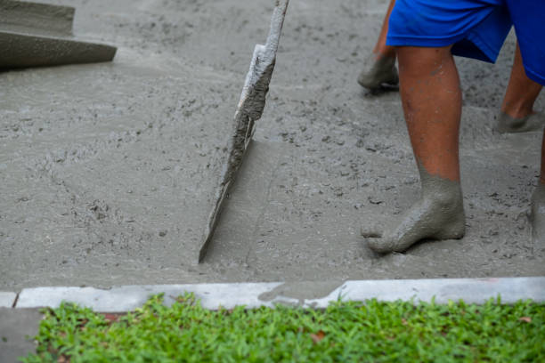 istock building, worker, construction irons, concrete and equipment 1393045052