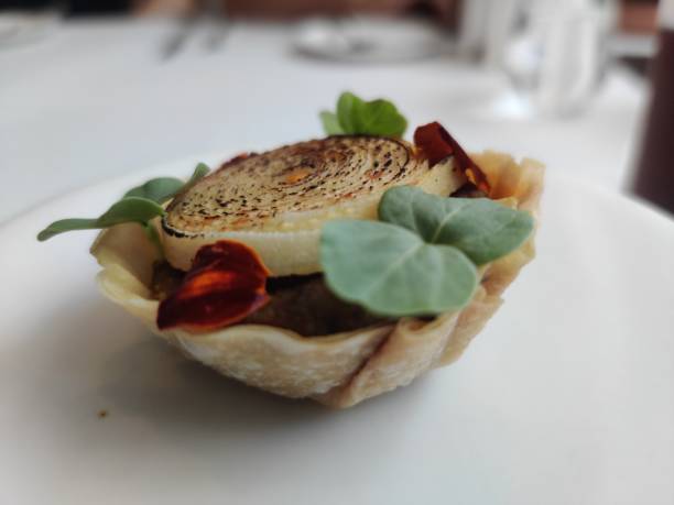 istock Starter - turnip tartlet, sorrel, marigold 1393062639