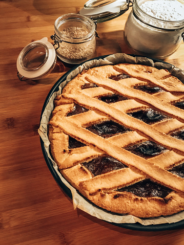 fruit crostata cake