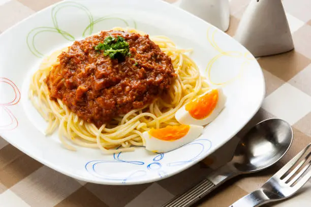 Spaghetti meat sauce is a spaghetti unique to Japan made from minced meat sauce.