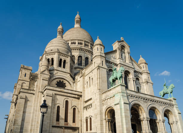 sacré-cur the basilica of the sacred heart of paris - sacré cur basilica imagens e fotografias de stock