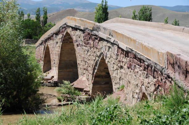 istock Sekili Bridge - YOZGAT 1393184315